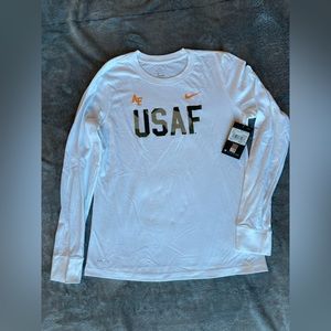 NWT - Women’s Nike Long-Sleeve “USAF” Shirt Sz M
